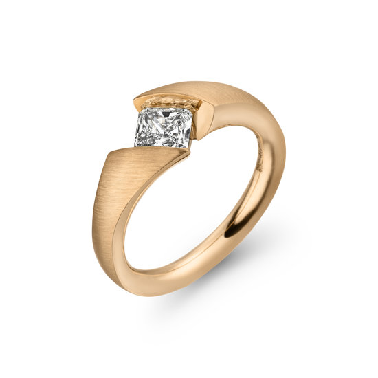 Design ring Calla met één smaragd geslepen diamant