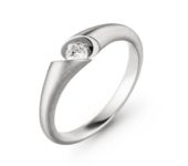 Design ring Calla met één briljant geslepen diamant