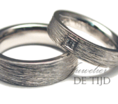 Wit gouden Trouwringen met diamant