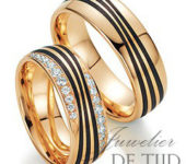 Abrikoos gouden met carbon Trouwringen en 22 briljant geslepen diamanten 7mm breed