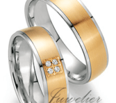 Abrikoos met wit gouden Trouwringen 6mm breed met 4 briljant geslepen diamanten