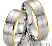Bi-color wit/geel gouden Trouwringen 6mm breed met 1 briljant geslepen diamant
