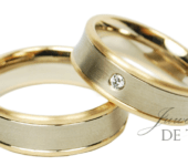 Bi-color rosé/wit gouden Trouwringen met briljant geslepen diamant