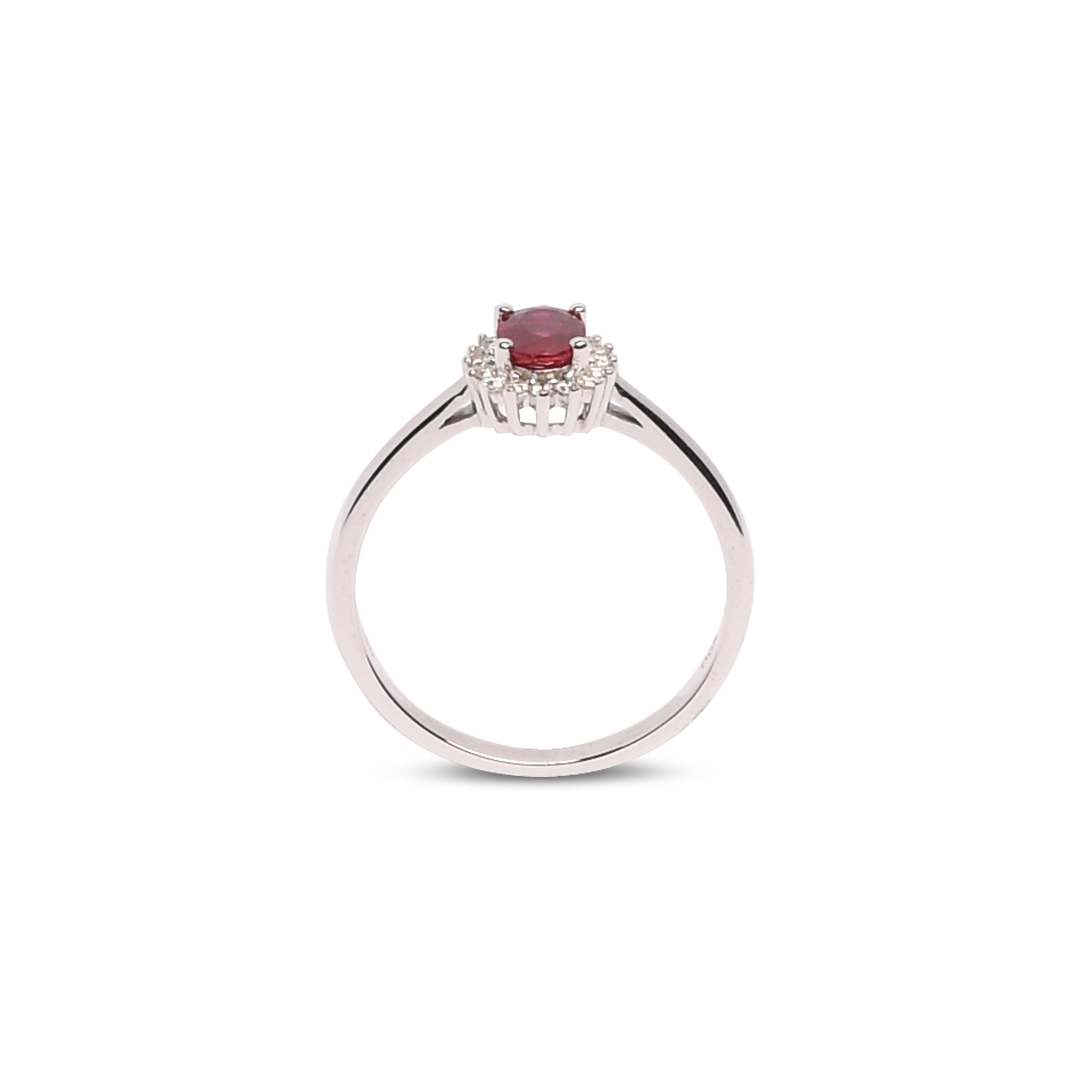 Witgouden halo ring met robijn 0,47ct