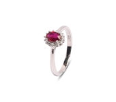 Witgouden halo ring met robijn 0,47ct