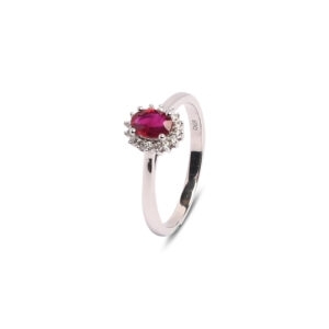 Witgouden halo ring met robijn 0,47ct