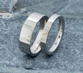 Platina trouwringen modern