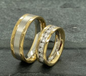 Bicolor trouwringen 0,315ct railzetting