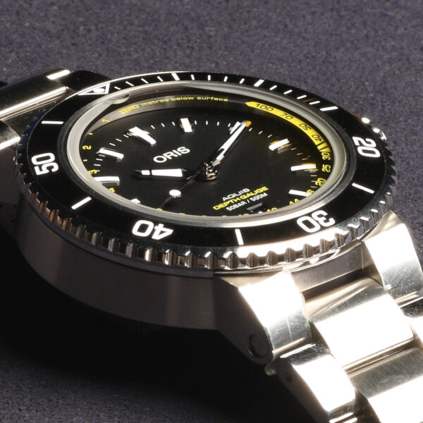 Oris Aquis Depth Gauge