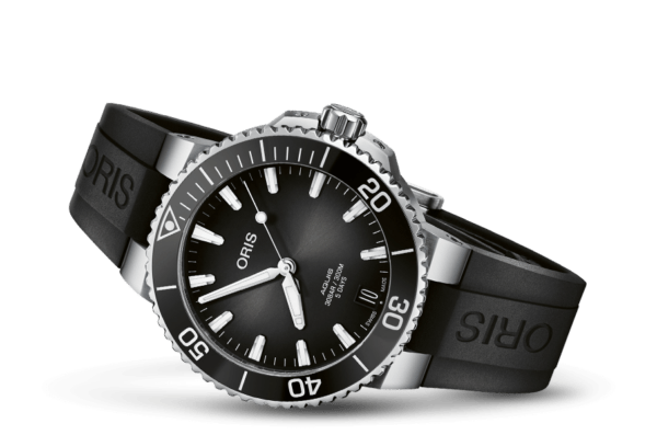 Oris Aquis Date 41.5 Calibre 400