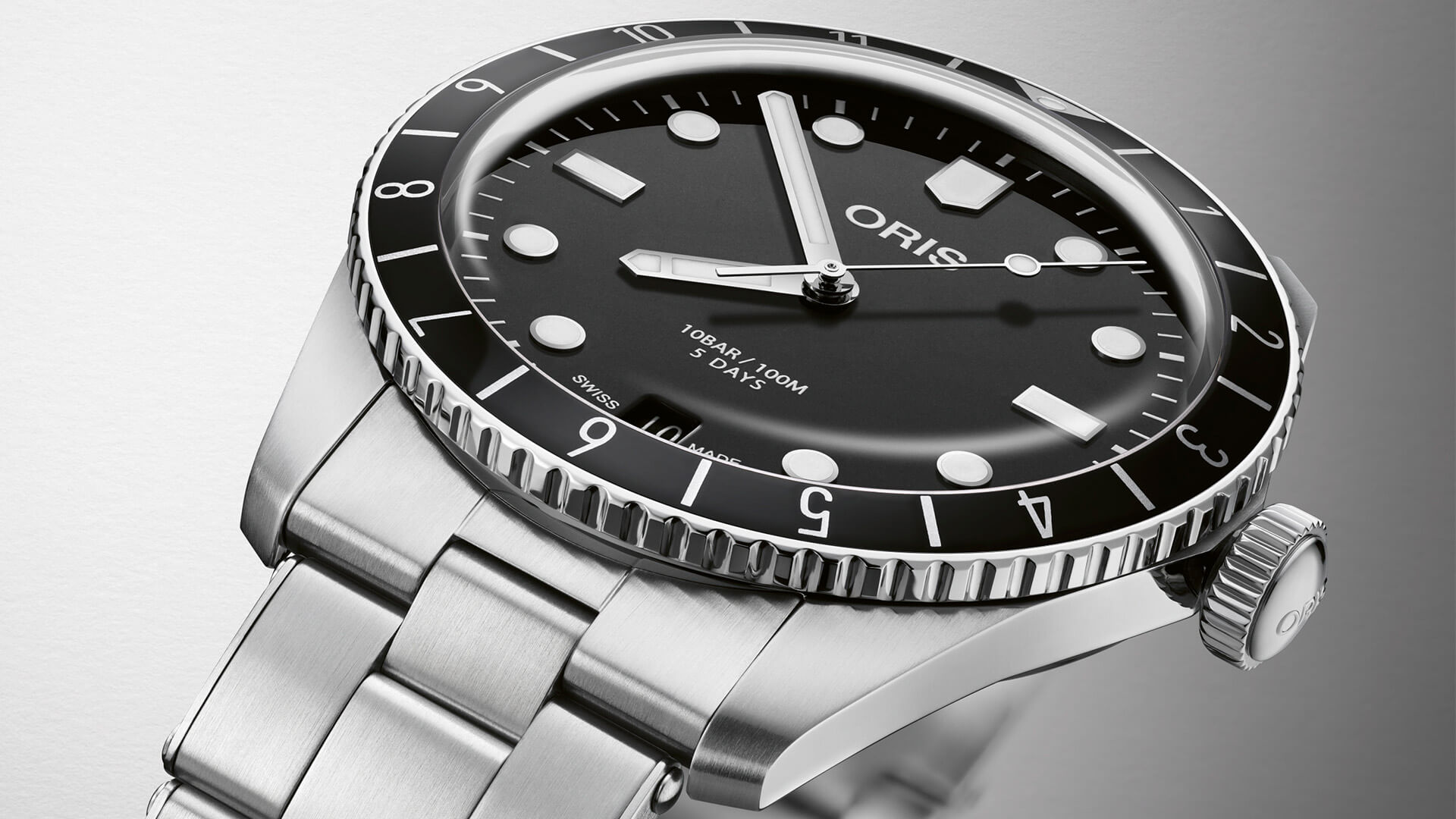 Oris Divers Sixty-Five 12H Calibre 400