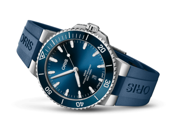 Oris Aquis Date 43.5 01 733 7789 4135 35FC