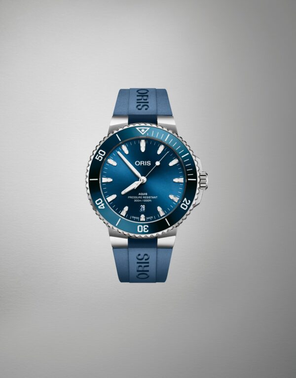 Oris Aquis Date 43.5 01 733 7789 4135 35FC