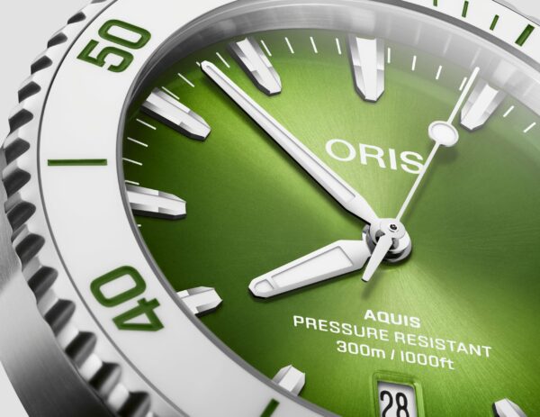 Oris Aquis Date Teste of Summer 41.5 01 733 7787 4137 04PEB