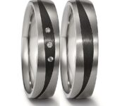 Titanium met carbon trouwringen met drie briljanten 52686