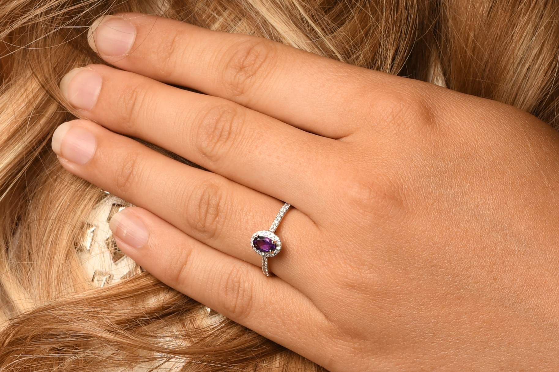 Gouden maandsteen ring entourage