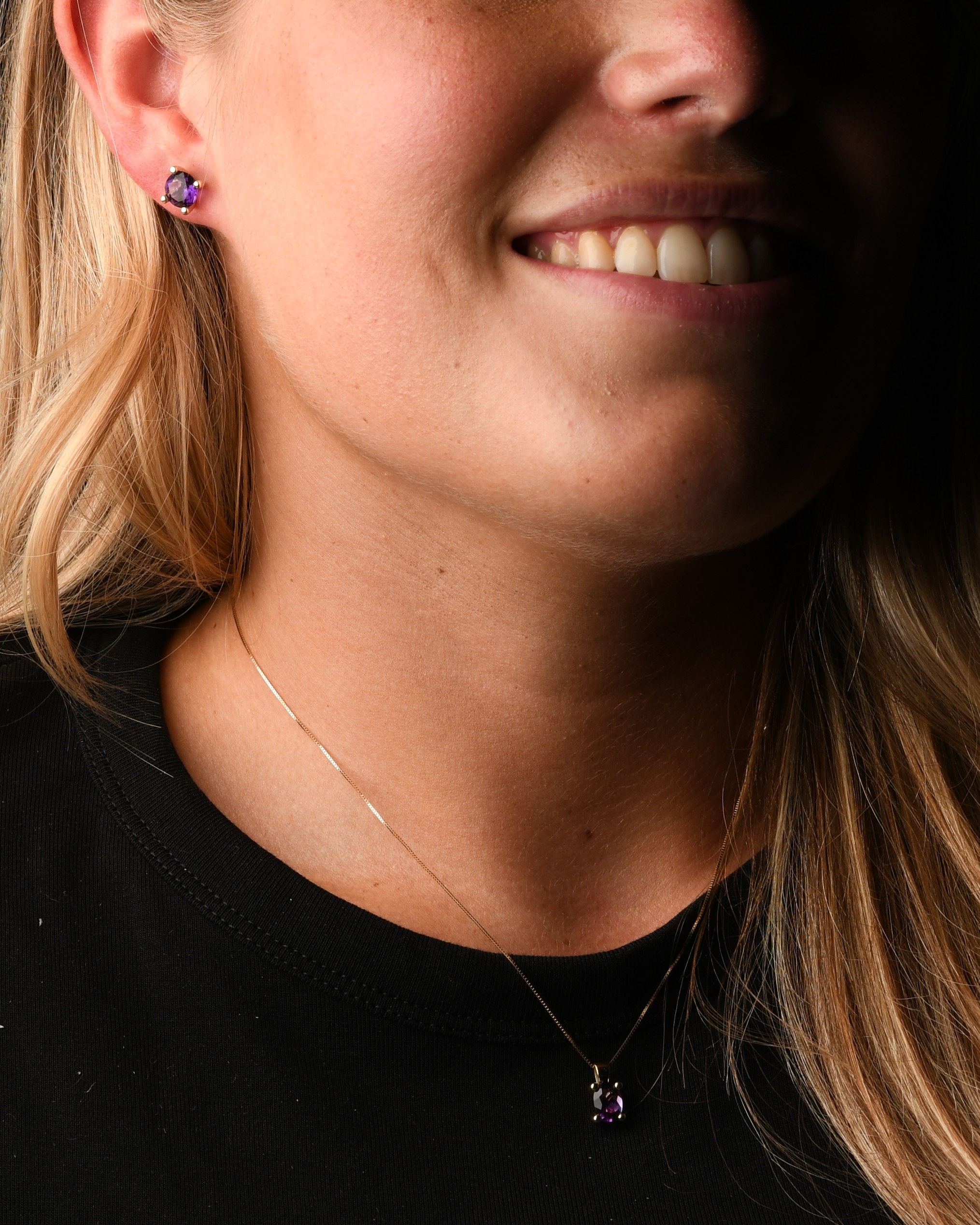 Set gouden geboortesteen oorhangers rond draad