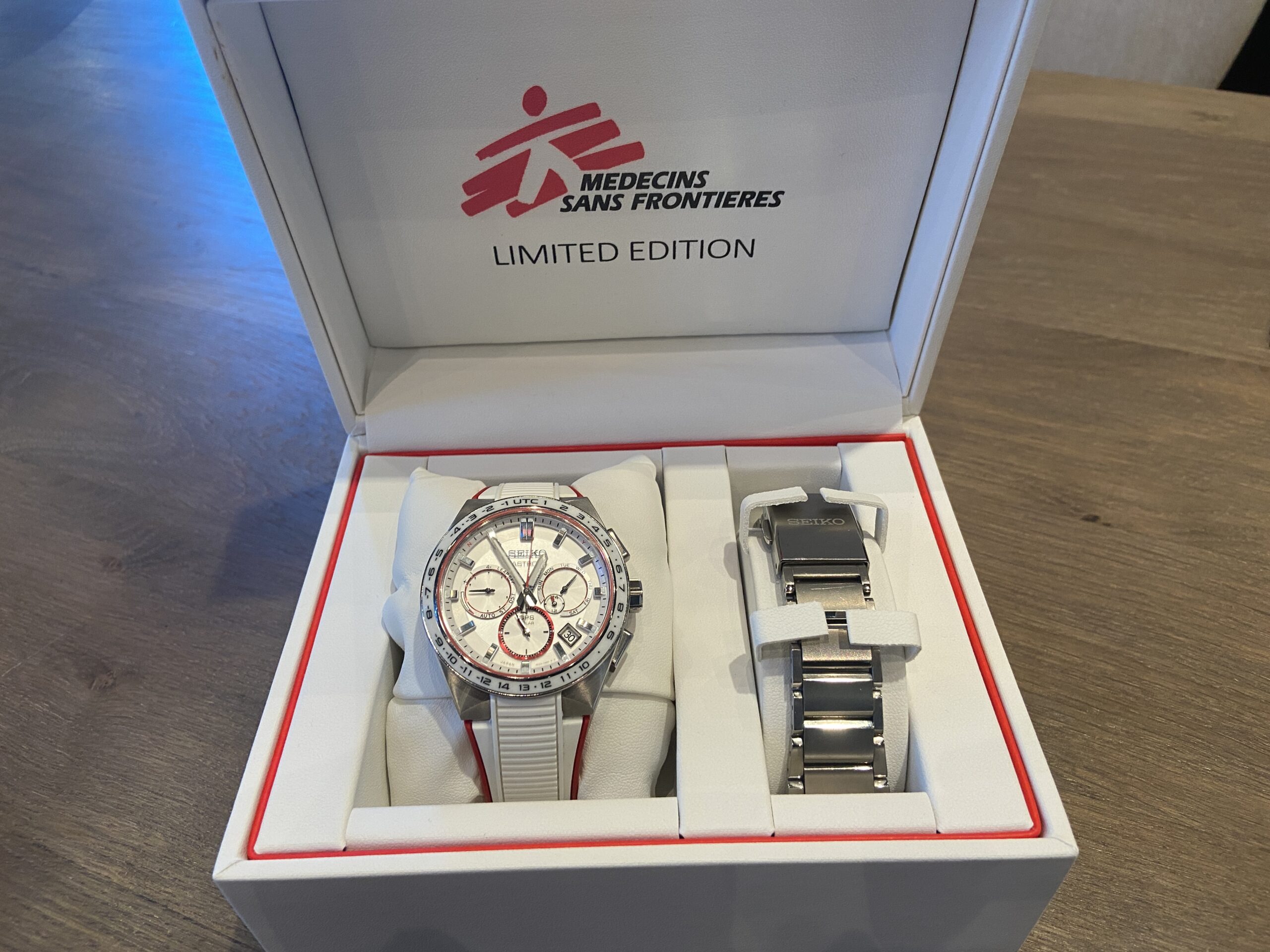 Seiko Astron Solar Artsen Zonder Grenzen Limited Edition