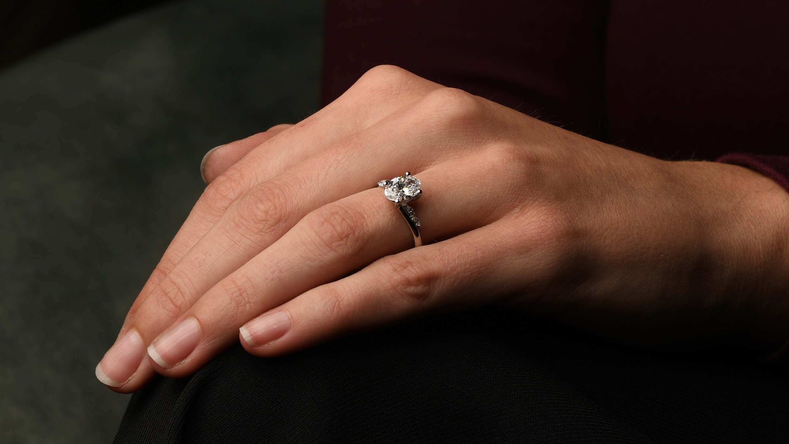 Platina ring Aveline