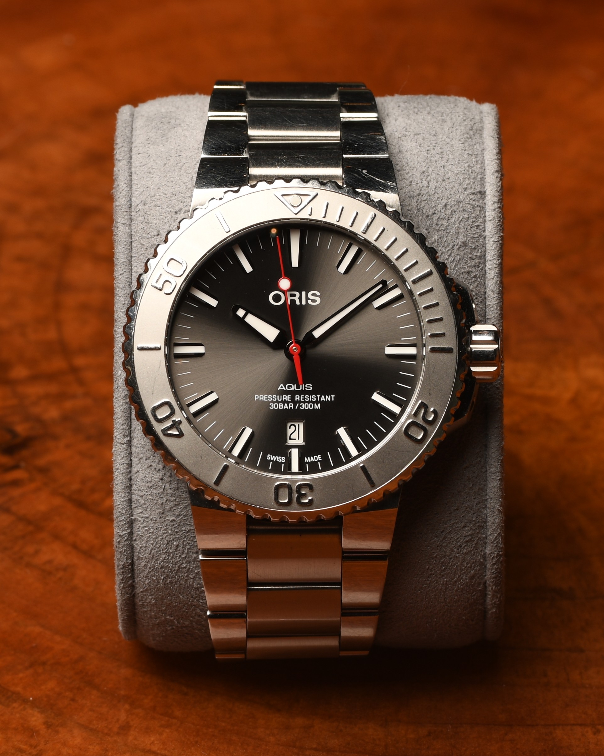 Oris Aquis Date Relief 01 733 7730 4153-07 8 24 05PEB