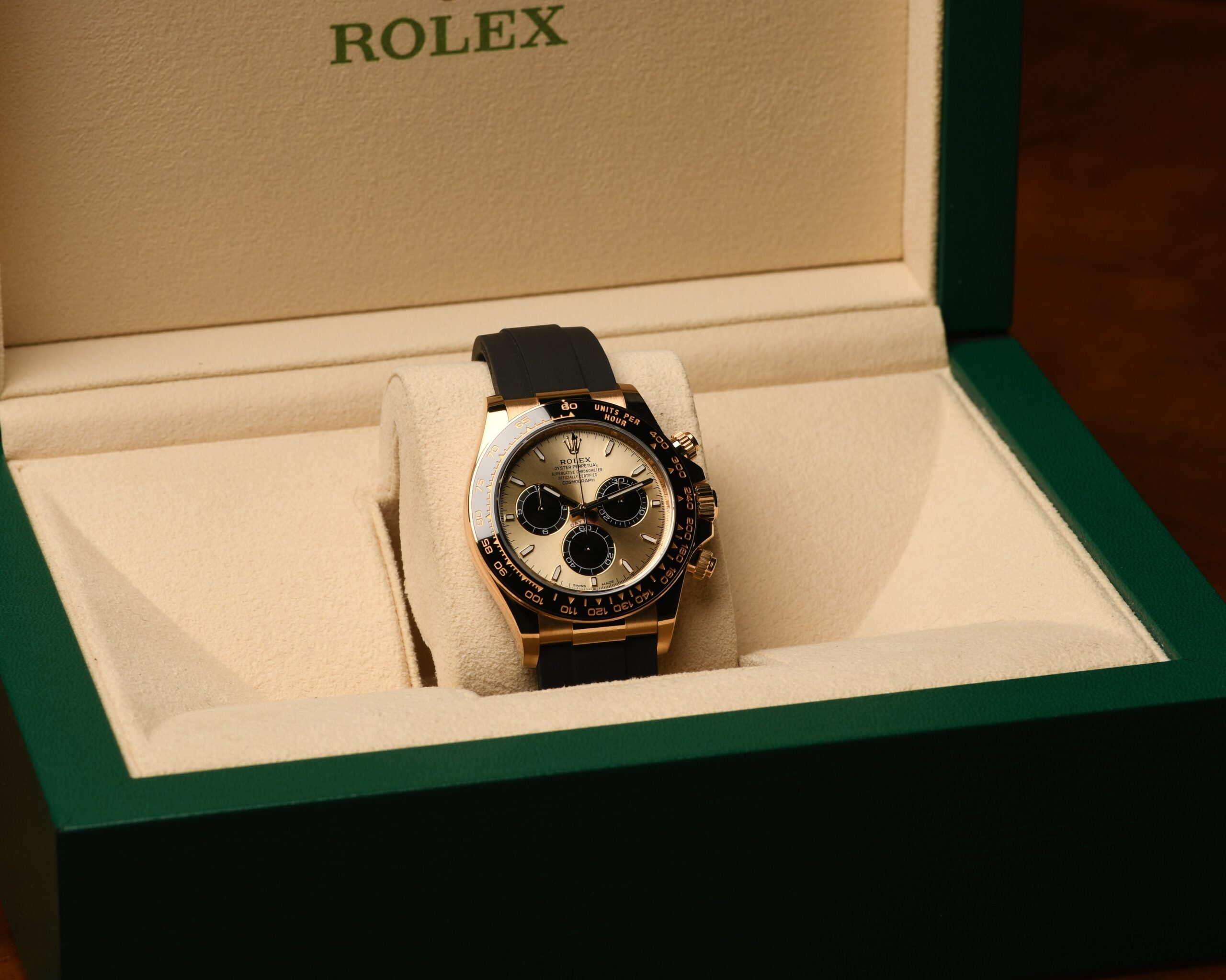 Rolex Daytona Cosmograph Daytona 750 gold Oysterflex Ref 126518LN