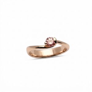 Gouden slagring roze diamant