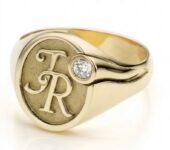 Gouden monogramring met initialen